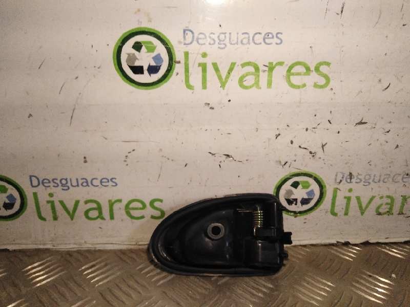 Recambio de maneta interior delantera izquierda para  referencia OEM IAM 122075  