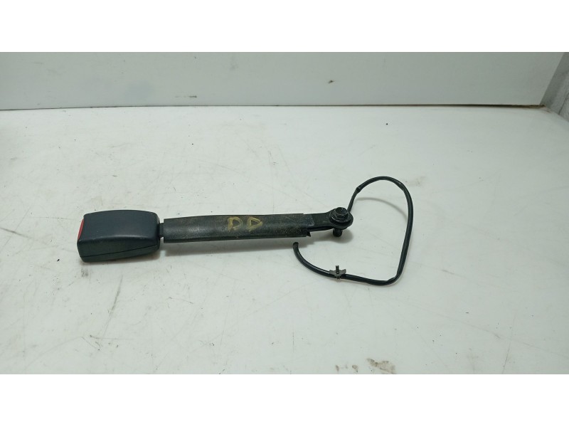 Recambio de anclaje cinturon delantero derecho para nissan tiida hatchback (c11) 1.5 dci referencia OEM IAM   