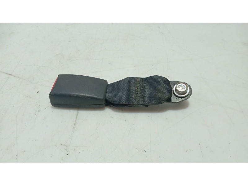 Recambio de anclaje cinturon trasero derecho para nissan tiida hatchback (c11) 1.5 dci referencia OEM IAM   