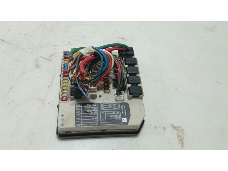 Recambio de caja reles / fusibles para nissan tiida hatchback (c11) 1.5 dci referencia OEM IAM 24382EM10A  