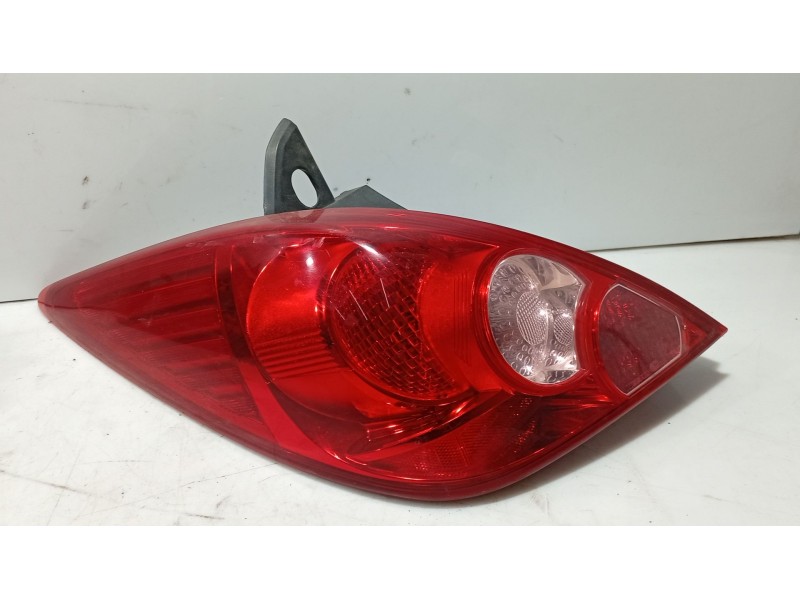 Recambio de piloto trasero izquierdo para nissan tiida hatchback (c11) 1.5 dci referencia OEM IAM 26559EM01A / 26555EM01A  