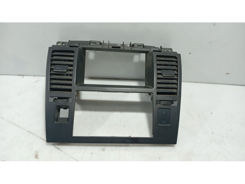 Recambio de moldura para nissan tiida hatchback (c11) 1.5 dci referencia OEM IAM   