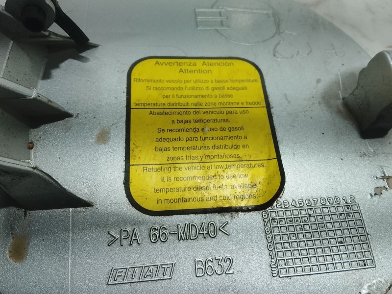 Recambio de tapa combustible para fiat bravo ii (198_) 1.6 d multijet (198axh1b) referencia OEM IAM   