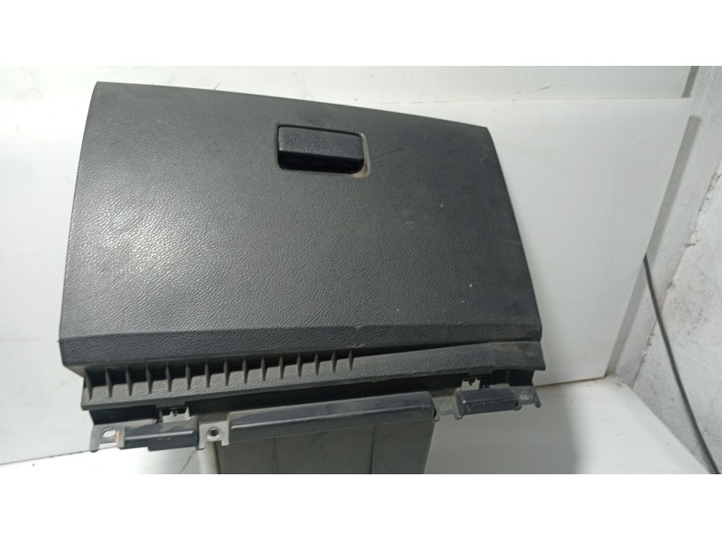 Recambio de guantera para nissan tiida hatchback (c11) 1.5 dci referencia OEM IAM 68520EM02A / 68510EM01A  