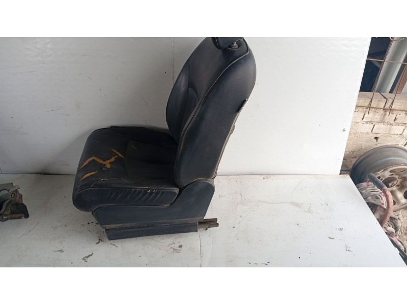 Recambio de asiento delantero derecho para nissan tiida hatchback (c11) 1.5 dci referencia OEM IAM   