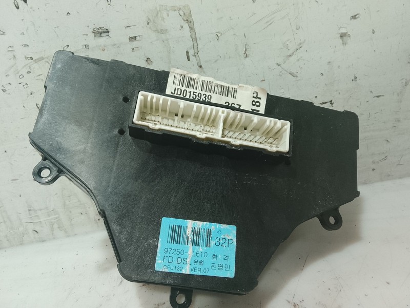 Recambio de mando calefaccion / aire acondicionado para hyundai i30 (fd) 1.6 crdi referencia OEM IAM   