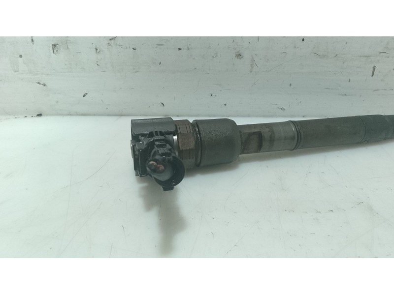 Recambio de inyector para hyundai i30 (fd) 1.6 crdi referencia OEM IAM 338002A400  