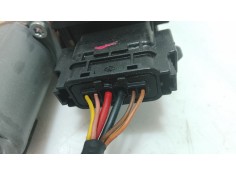 Recambio de motor elevalunas delantero derecho para hyundai i30 (fd) 1.6 crdi referencia OEM IAM    2