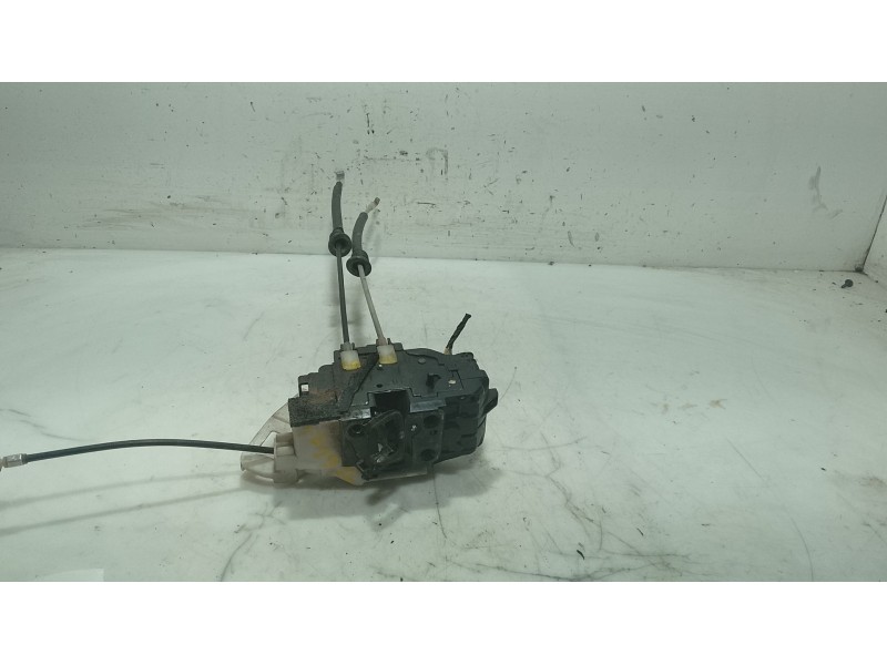 Recambio de cerradura puerta trasera izquierda para hyundai i30 (fd) 1.6 crdi referencia OEM IAM 814102L000  