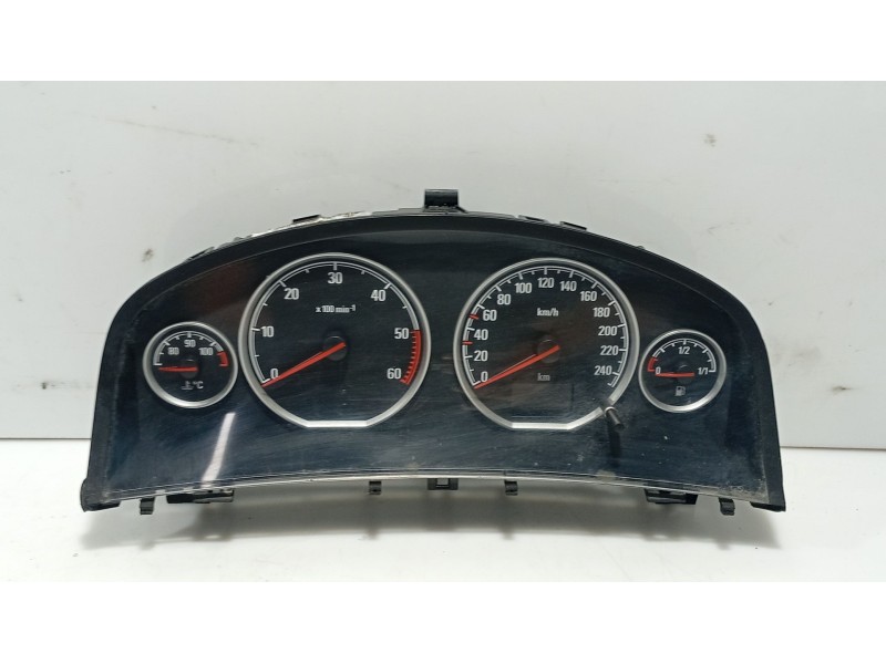 Recambio de cuadro instrumentos para opel vectra c gts (z02) 1.9 cdti (f68) referencia OEM IAM   