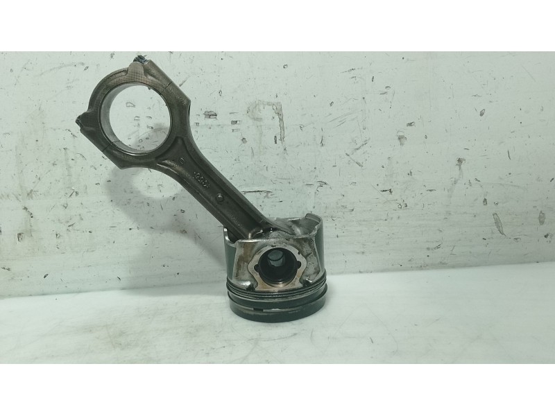 Recambio de piston para hyundai i30 (fd) 1.6 crdi referencia OEM IAM   