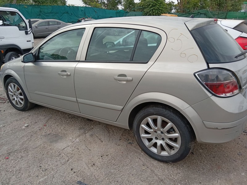 opel astra h (a04) del año 2007