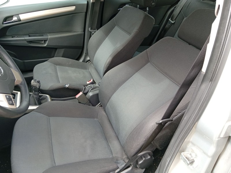 opel astra h (a04) del año 2007