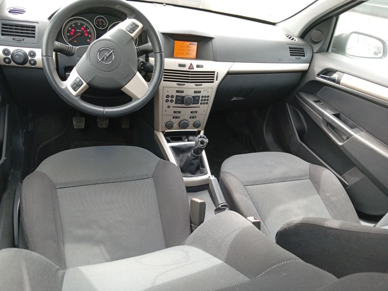 opel astra h (a04) del año 2007