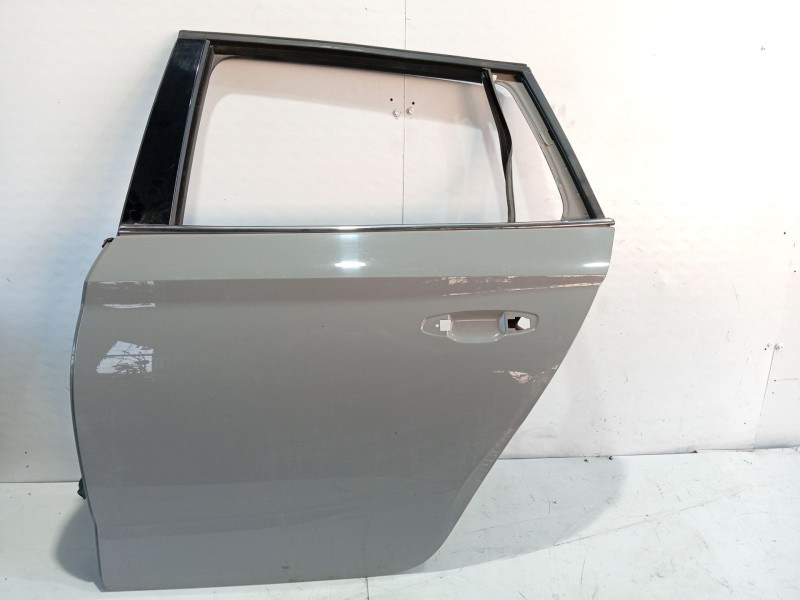 Recambio de puerta trasera izquierda para skoda kamiq (nw4) 1.0 tsi referencia OEM IAM 658833051B  