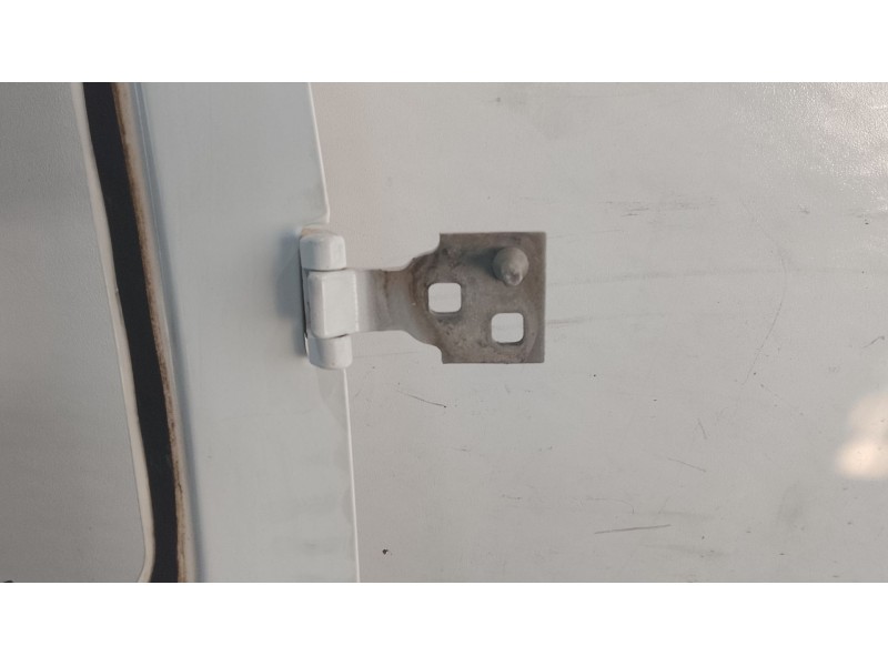 Recambio de puerta trasera derecha para ford tourneo connect 1.8 tdci referencia OEM IAM   