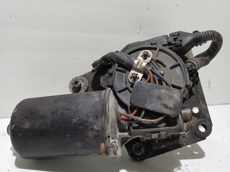 Recambio de motor limpia delantero para kia joice ls referencia OEM IAM 98100M3000  