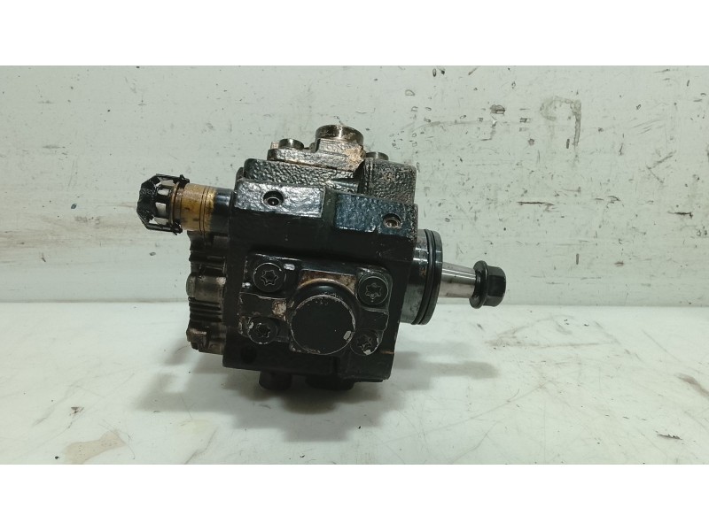 Recambio de bomba inyeccion para hyundai i30 (fd) 1.6 crdi referencia OEM IAM 331002A410  