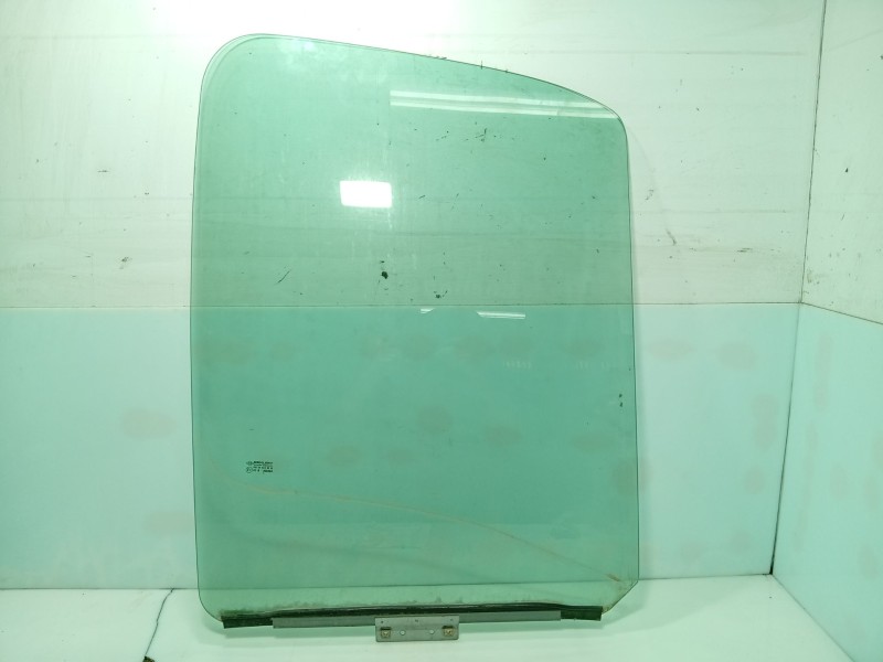 Recambio de luna delantera derecha para renault master desde ´98 2.2 diesel referencia OEM IAM 7701694295  