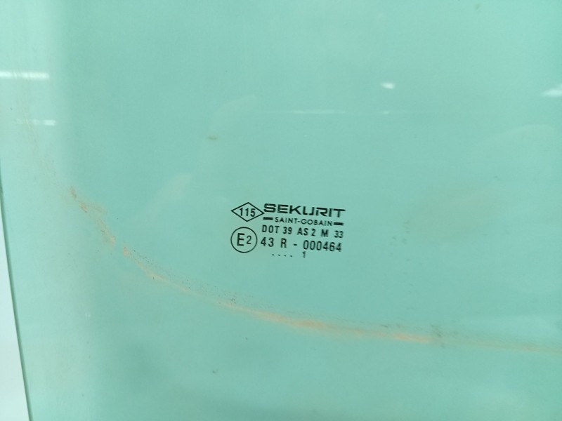 Recambio de luna delantera derecha para renault master desde ´98 2.2 diesel referencia OEM IAM 7701694295  