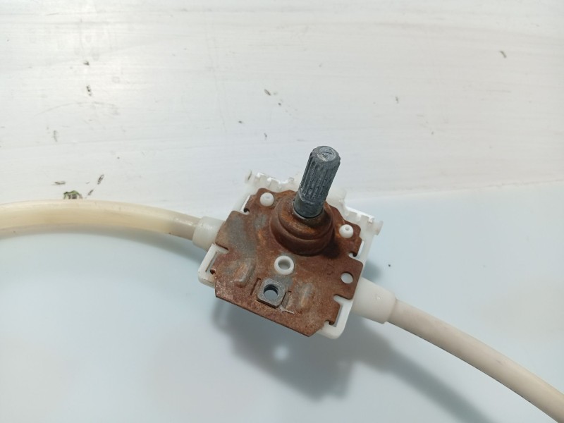 Recambio de elevalunas delantero derecho para renault master desde ´98 2.2 diesel referencia OEM IAM 7700351294  