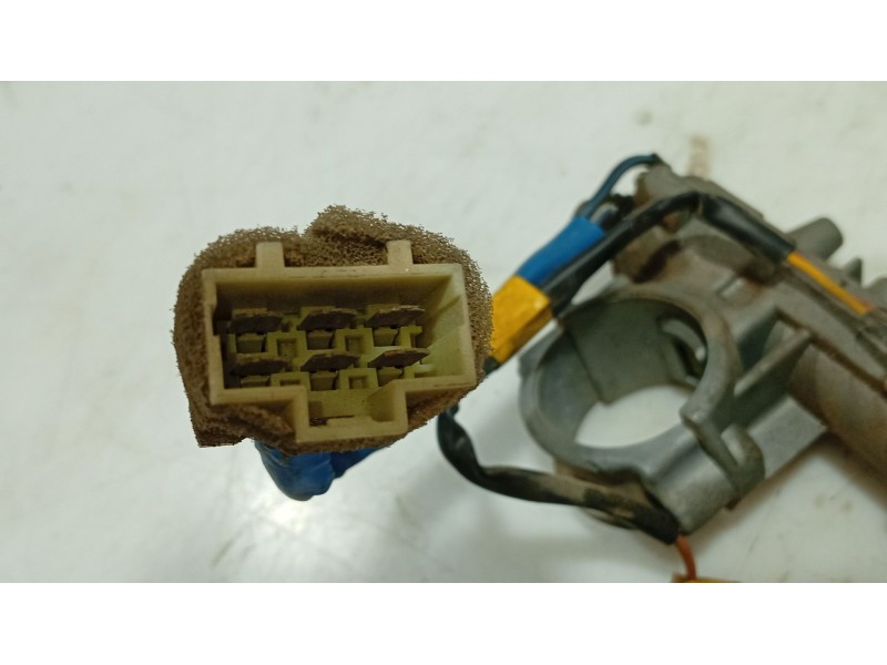 Recambio de conmutador de arranque para ssangyong rodius 2.7 turbodiesel cat referencia OEM IAM 8697008110  
