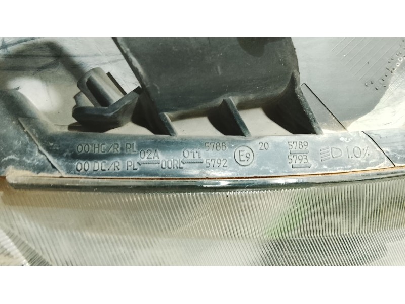 Recambio de faro derecho para seat ibiza iv (6j5, 6p1) 1.6 tdi referencia OEM IAM 6J1941022C  