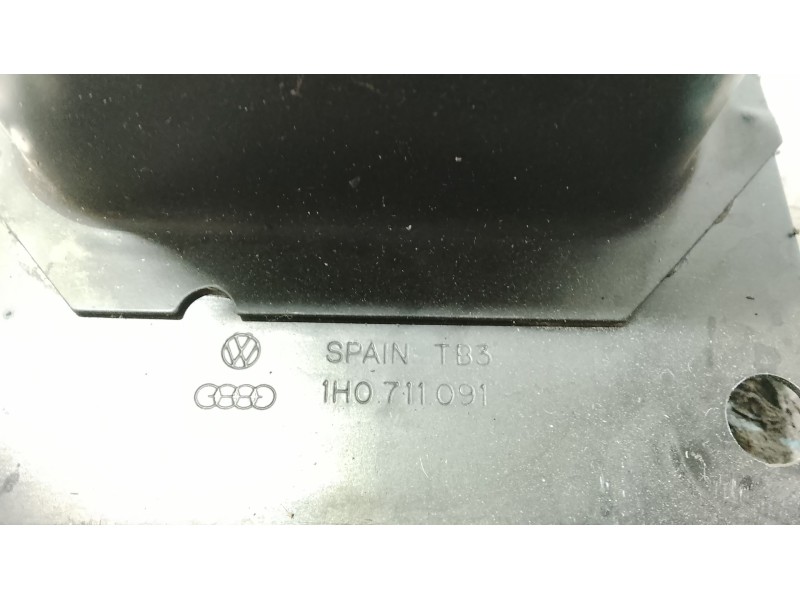 Recambio de palanca cambio para seat ibiza ii (6k1) 1.4 i 16v referencia OEM IAM 6K0711155F  