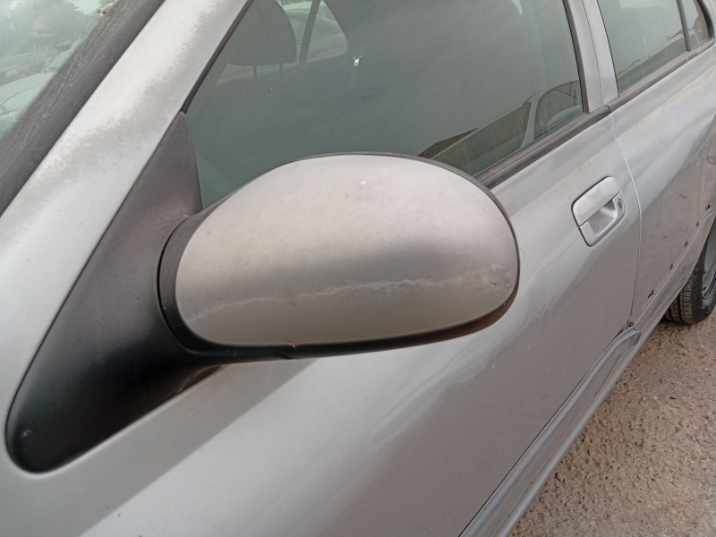 peugeot 406 (8b) del año 2000