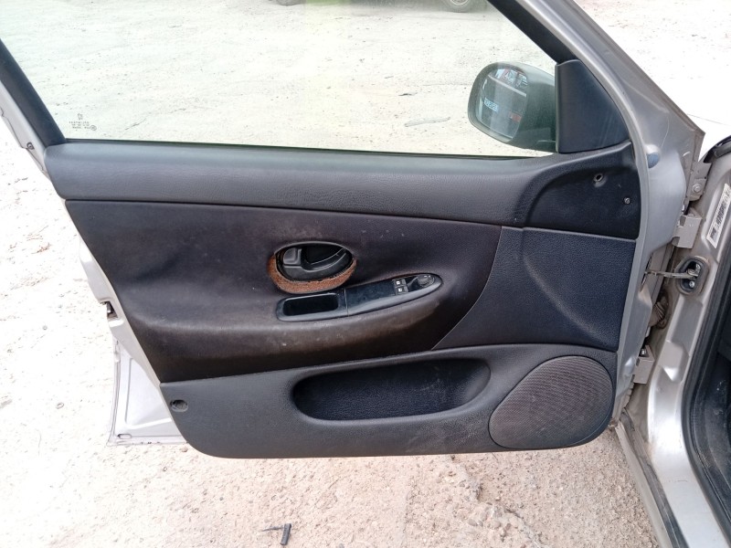 peugeot 406 (8b) del año 2000