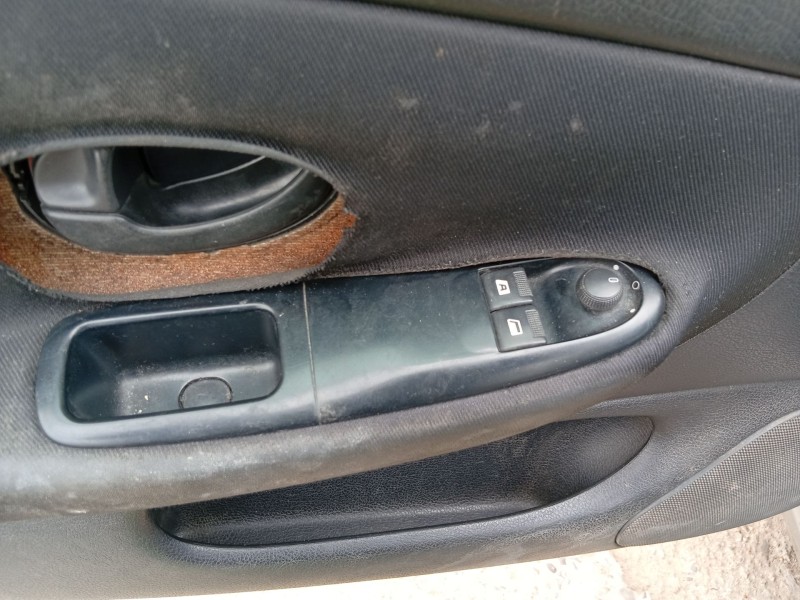 peugeot 406 (8b) del año 2000