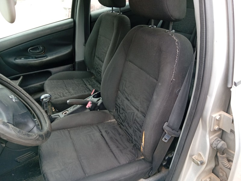 peugeot 406 (8b) del año 2000
