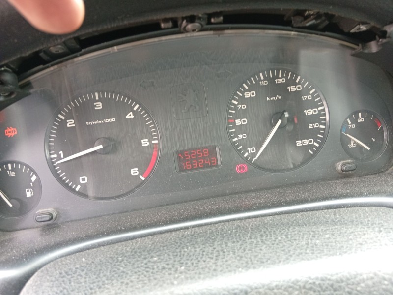 peugeot 406 (8b) del año 2000