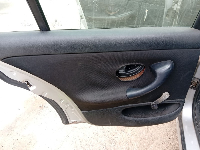 peugeot 406 (8b) del año 2000