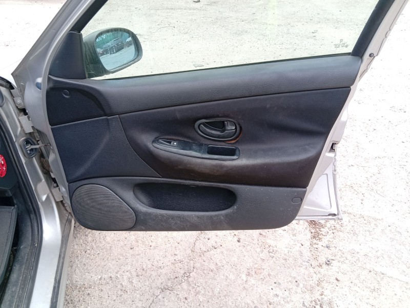 peugeot 406 (8b) del año 2000