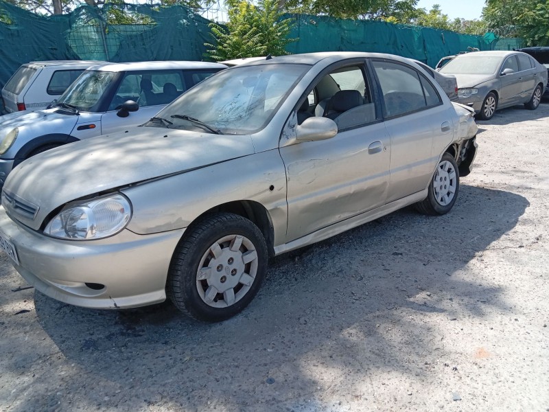 kia rio i sedán (dc_) del año 2002