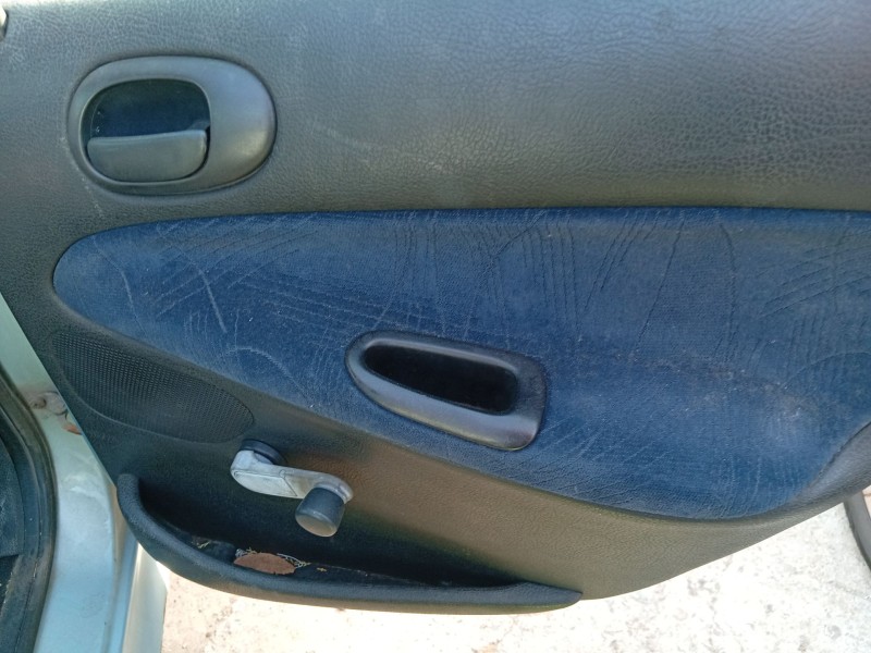 peugeot 206 hatchback (2a/c) del año 2001