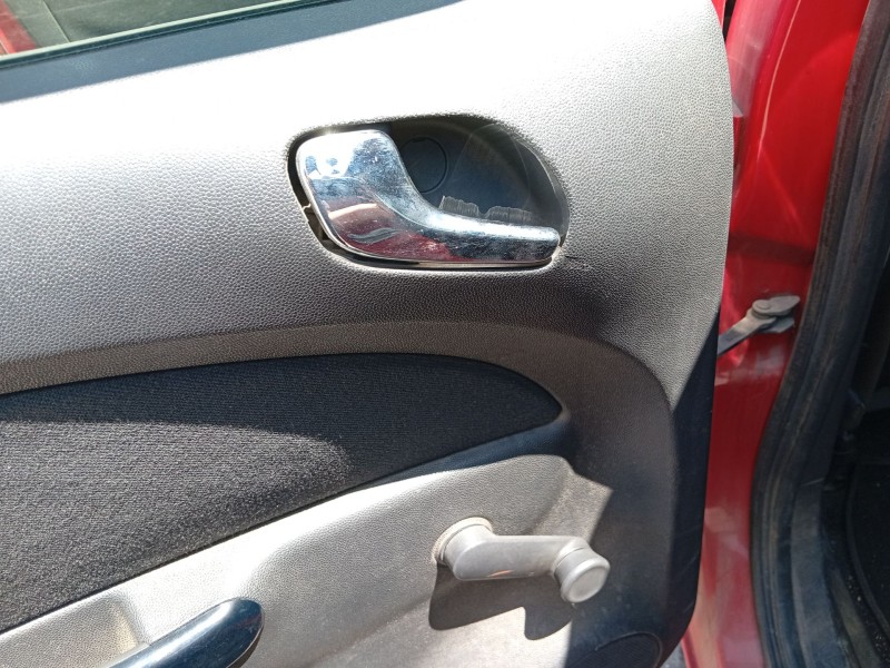 opel corsa d (s07) del año 2012