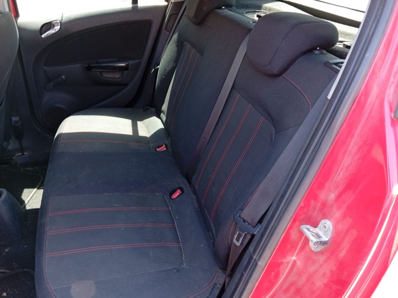 opel corsa d (s07) del año 2012