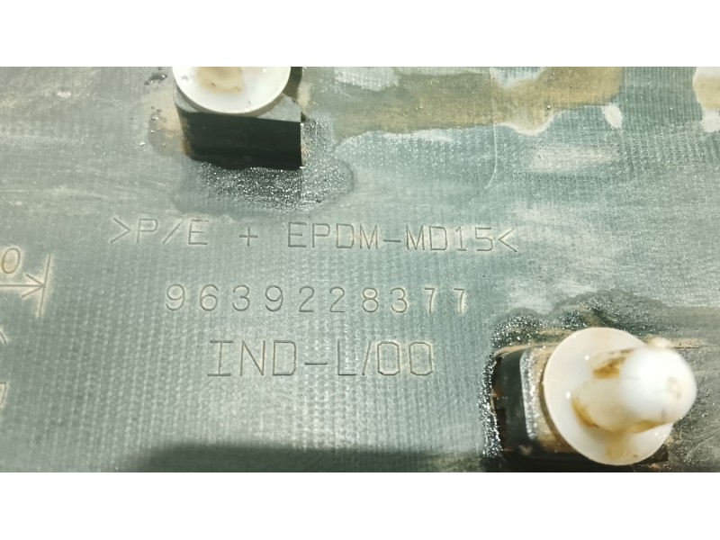 Recambio de moldura para peugeot partner monospace (5_, g_) 1.6 hdi 75 referencia OEM IAM   