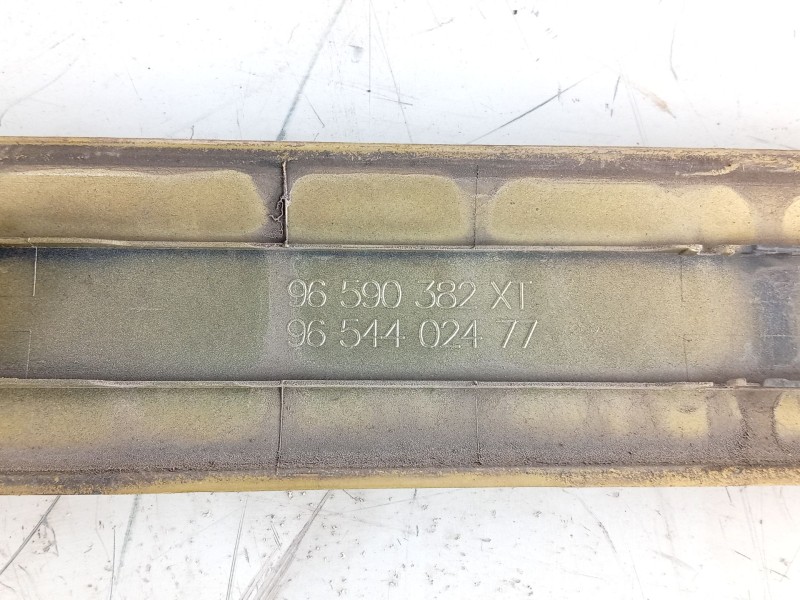 Recambio de moldura para citroën c4 grand picasso i (ua_) 1.6 hdi referencia OEM IAM   