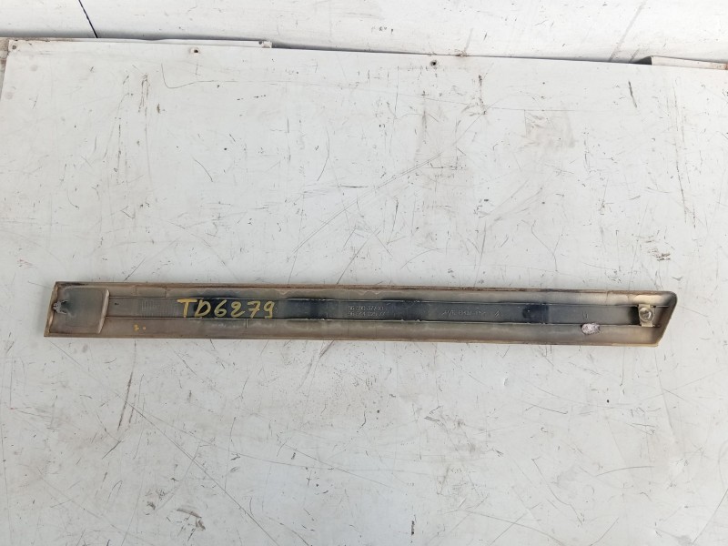 Recambio de moldura para citroën c4 grand picasso i (ua_) 1.6 hdi referencia OEM IAM   