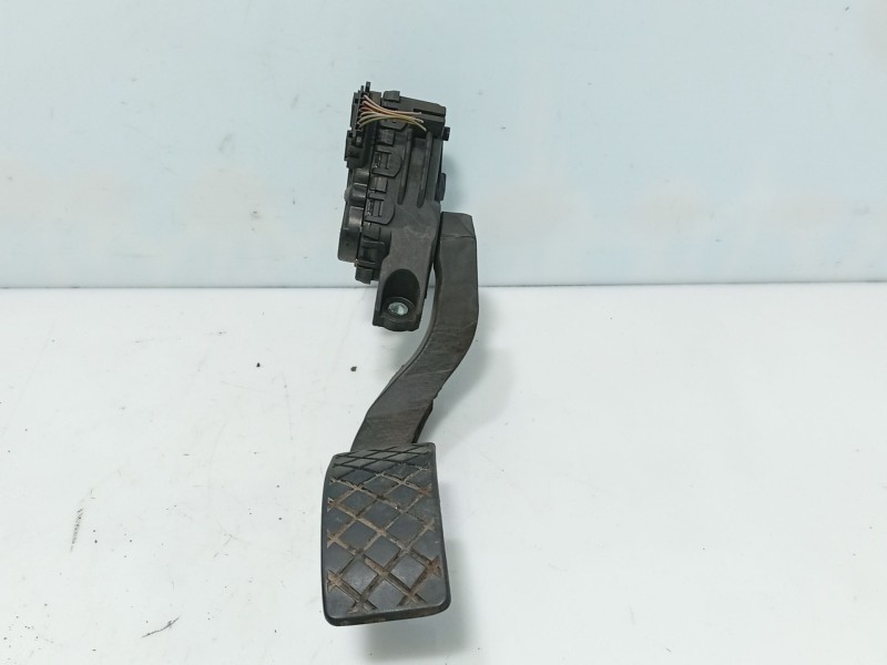 Recambio de pedal acelerador para volkswagen passat b5.5 (3b3) 1.9 tdi referencia OEM IAM   