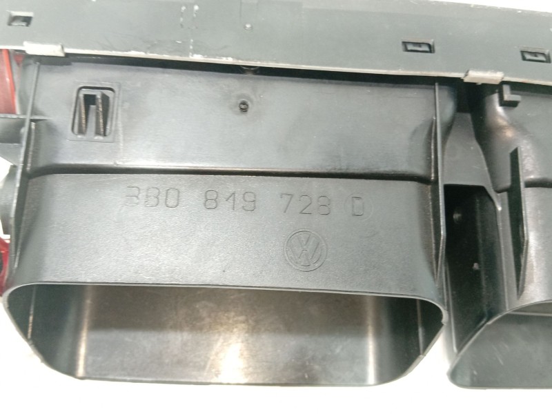 Recambio de aireador central para volkswagen passat b5.5 (3b3) 1.9 tdi referencia OEM IAM   