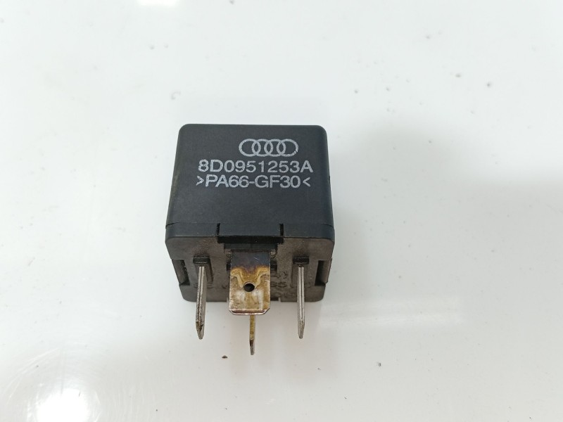 Recambio de rele para volkswagen passat b5.5 (3b3) 1.9 tdi referencia OEM IAM   