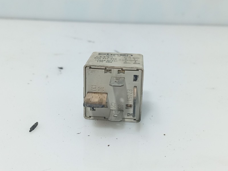 Recambio de rele para volkswagen passat b5.5 (3b3) 1.9 tdi referencia OEM IAM   