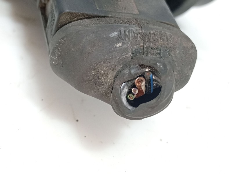 Recambio de caudalimetro para volkswagen passat b5.5 (3b3) 1.9 tdi referencia OEM IAM   