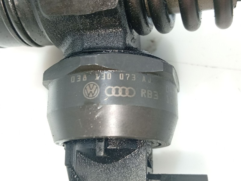 Recambio de inyector para volkswagen passat b5.5 (3b3) 1.9 tdi referencia OEM IAM   