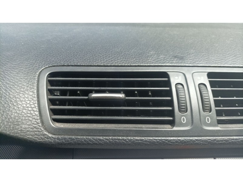 Recambio de aireador central para volkswagen passat b6 (3c2) 2.0 tdi 16v referencia OEM IAM   