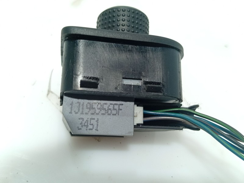 Recambio de interruptor para volkswagen passat b5.5 (3b3) 1.9 tdi referencia OEM IAM   